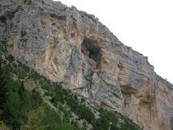 La Grotta del Cavallone, conosciuta anche come Grotta della Figlia di Jorio